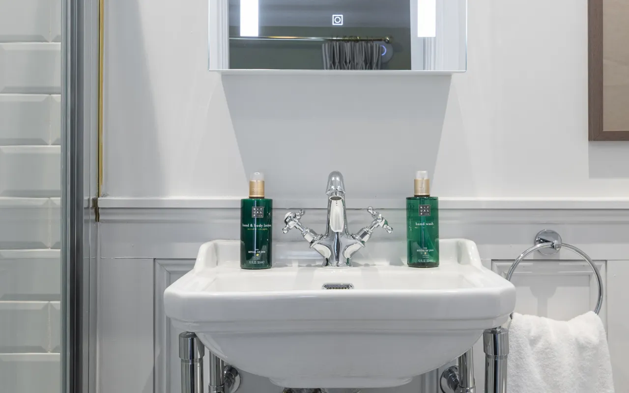 Grattan Room at Ha'penny View House Dublin